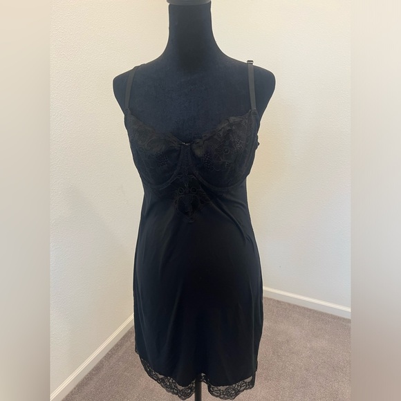 Victoria’s Secret Black Lace Sexy Dress with Built in Bra - Picture 5 of 8